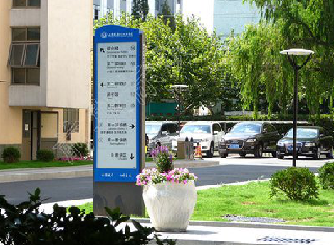 永修哪些因素影响宣传栏的制作？